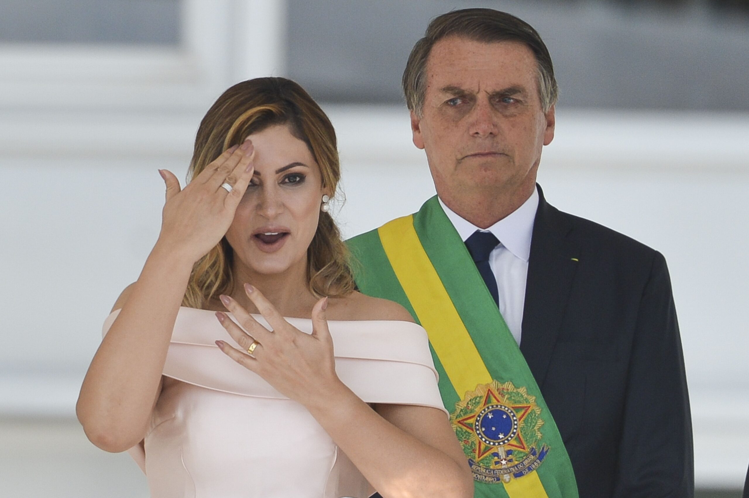 Imagem ilustrativa sobre Michelle Bolsonaro volta à corrida pelo Senado após decisão de Mendonça