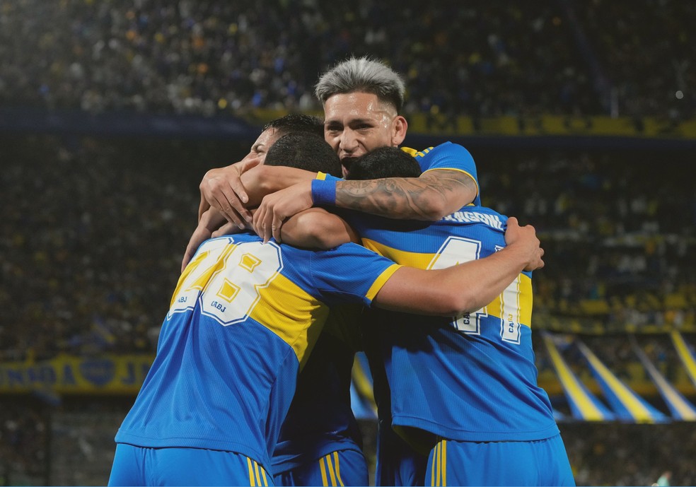 Imagem ilustrativa sobre Vélez e Boca Empatam 1-1 na última rodada da Copa; público quer próximo passo
