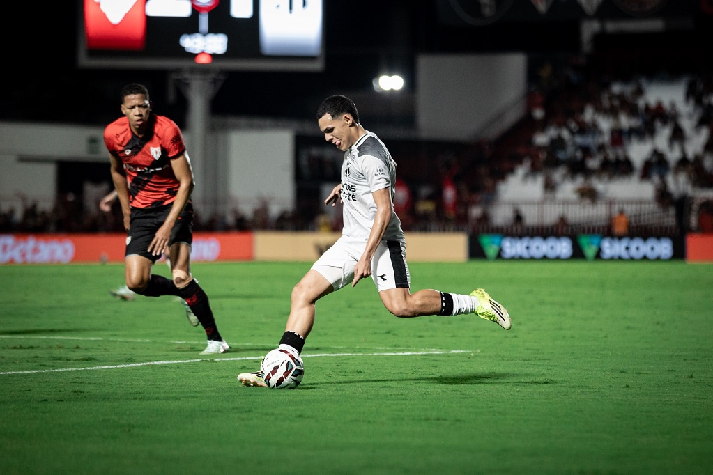 Imagem ilustrativa sobre Atlético-GO x Ceará: Onde assistir, horário e escalação no confronto da Série B
