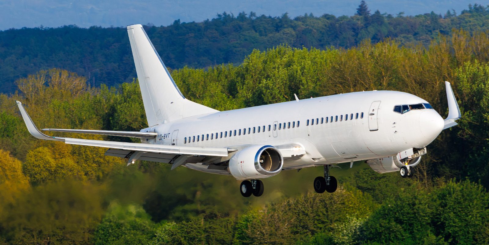 Imagem ilustrativa sobre Boeing 737 cinza dos Fuzileiros dos EUA aterrissa em Brasília nesta tarde