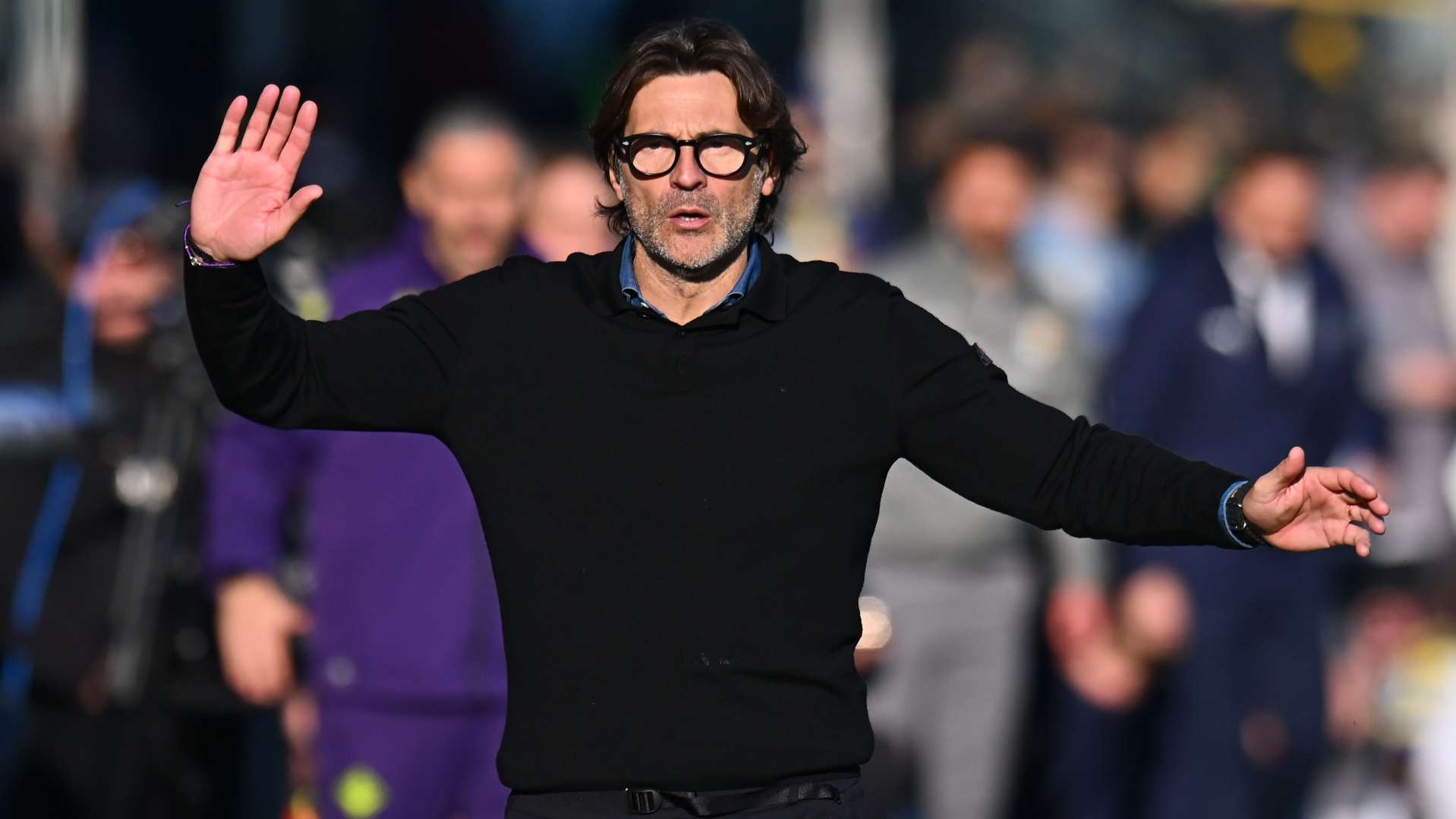 Imagem ilustrativa sobre Fiorentina abre nova era: Vanoli no comando e Mastantuono na camisa contra Venezia