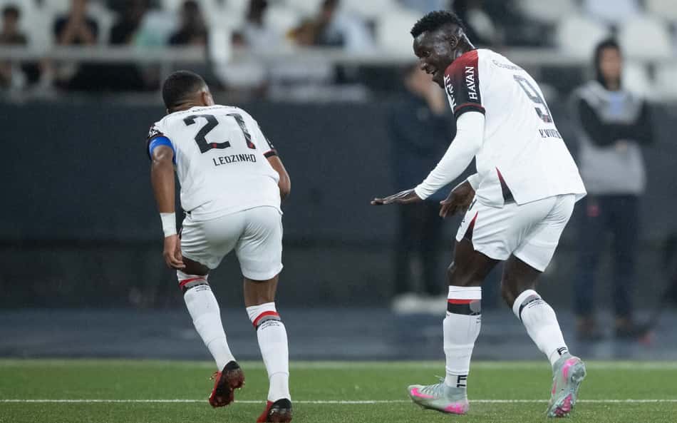 Imagem ilustrativa sobre Botafogo perde 2 a 3 para o Athletico-PR, João Cruz e Viveros marcam