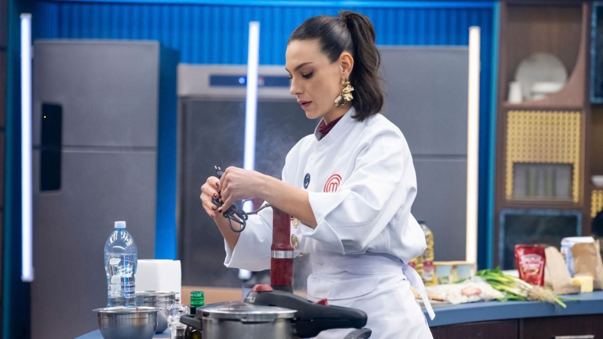 Imagem ilustrativa sobre Jéssica vence o MasterChef Brasil 2026 e celebra vitória com R$ 300 mil, carro e viagem a Lisboa