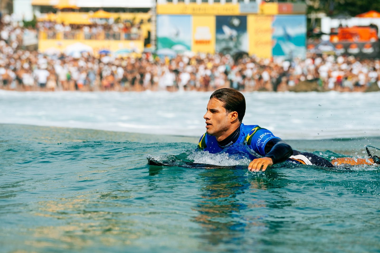 Imagem ilustrativa sobre Mateus Herdy elimina Gabriel Medina e avança às oitavas na WSL em Trestles