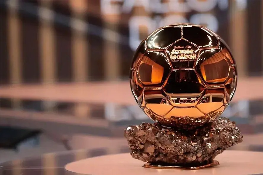 Imagem ilustrativa sobre Lorena, única brasileira no Bola de Ouro, foi decisiva na prata olímpica e detém recorde