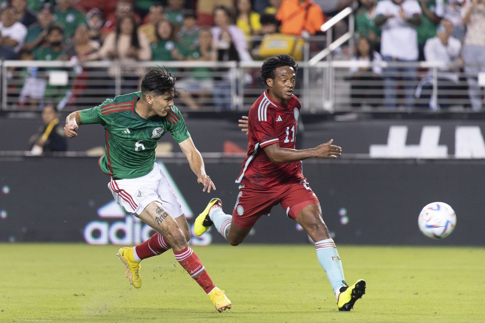 Imagem ilustrativa sobre México x Colômbia será transmitido ao vivo neste domingo às 20h com arbitragem de Anderson Daronco