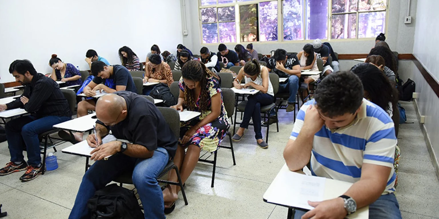 Imagem ilustrativa sobre Inep revela gabarito oficial do Encceja 2026: veja as respostas do Ensino Médio