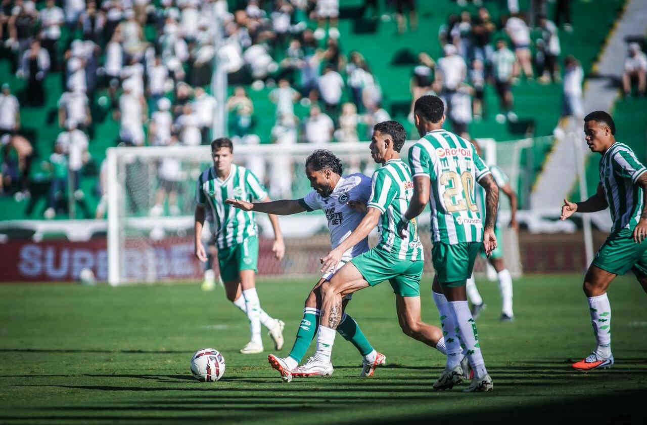 Juventude vence Goiás em casa e estraga noite do Esmeraldino na Série B