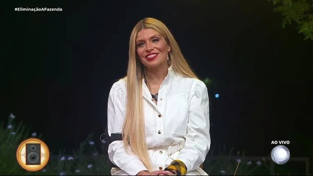 Adryana Ribeiro recebe notícia da morte de Rick após deixar A Fazenda 18 e Carol Lekker é criticada