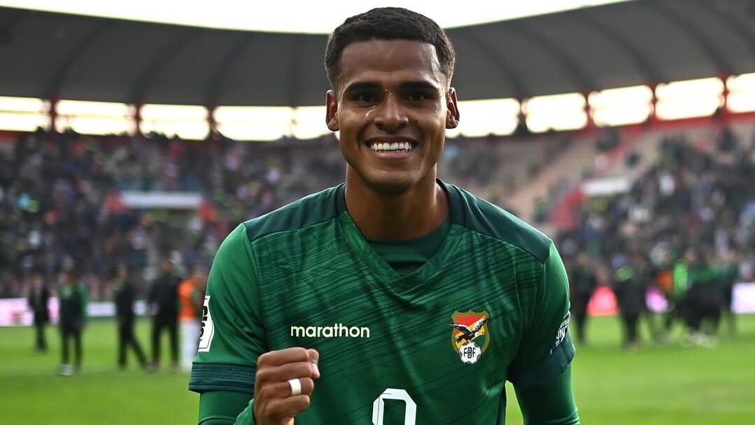 Imagem ilustrativa sobre Enzo Monteiro volta ao Santos e firma contrato de R$ 58,5 milhões por ano