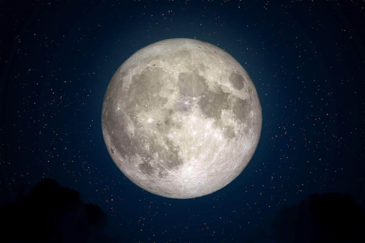 Imagem ilustrativa sobre Eclipse lunar parcial de 27/08 destaca a Lua Brasileira: como acompanhar a noite mais luminosa