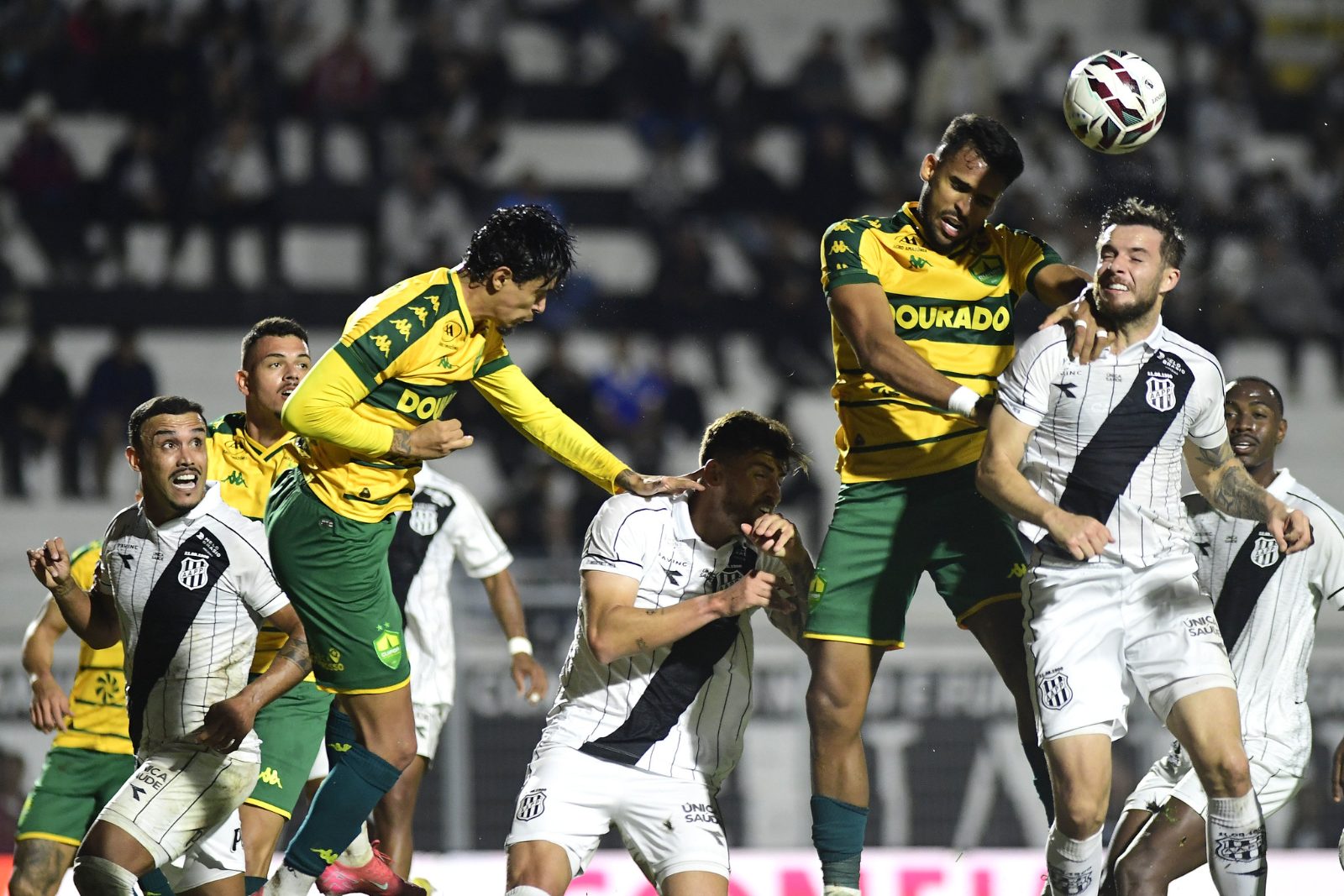 Imagem ilustrativa sobre Cuiabá enfrenta a Ponte Preta nesta sábado na Série B: horário, transmissão e detalhes da partida