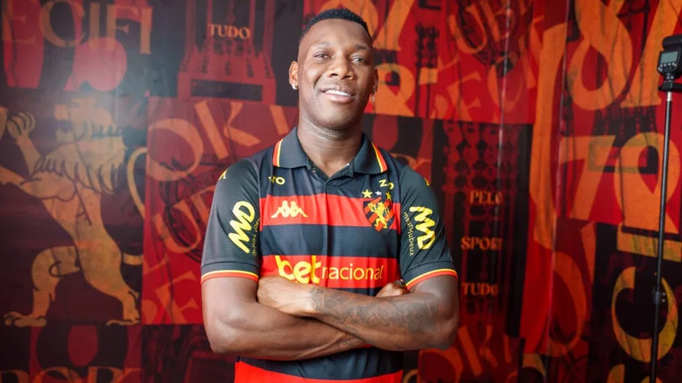 Imagem ilustrativa sobre Sport confirma contratação de Patrick de Paula, ex-Botafogo, para reforçar o elenco na Série B